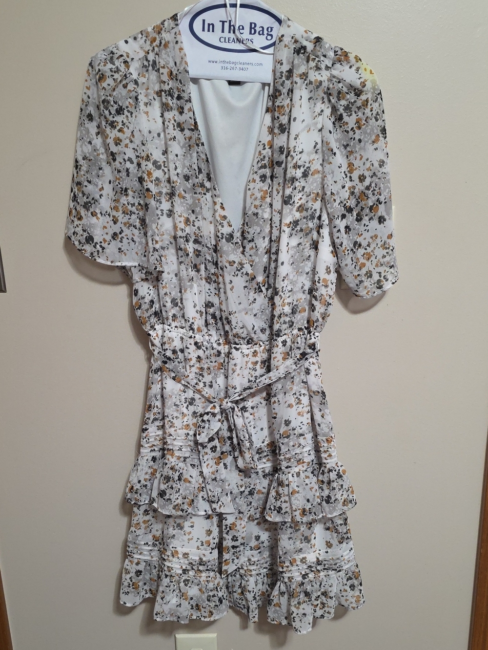Vera Wang White Floral Wrap Mini Dress with Mustard and Charcoal Accents